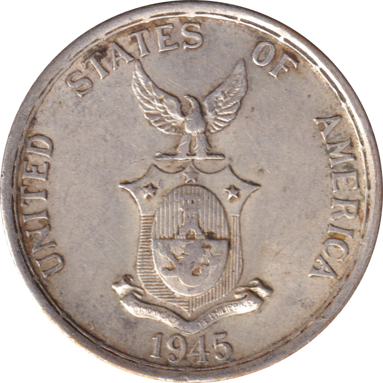 50 centavos - Emblème du Commonwealth